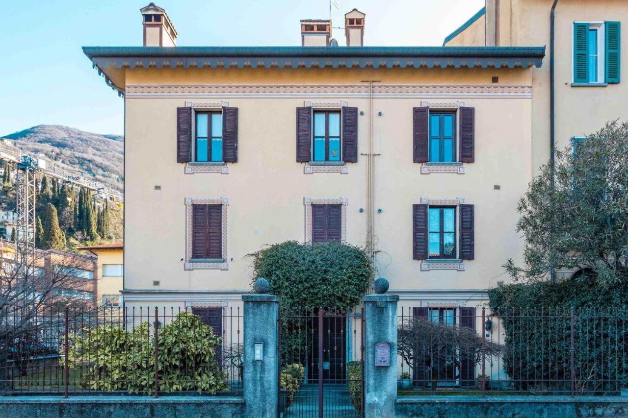 Lago Azzurro Apartment Varenna Exterior foto